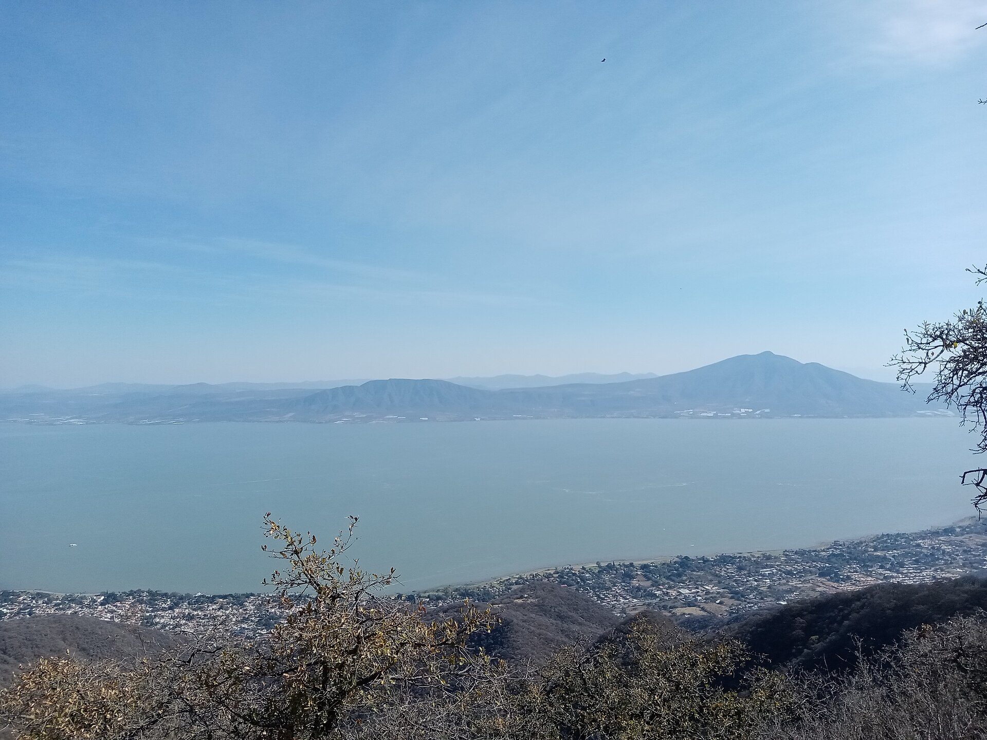 Vista panorámica del lago de Chapala